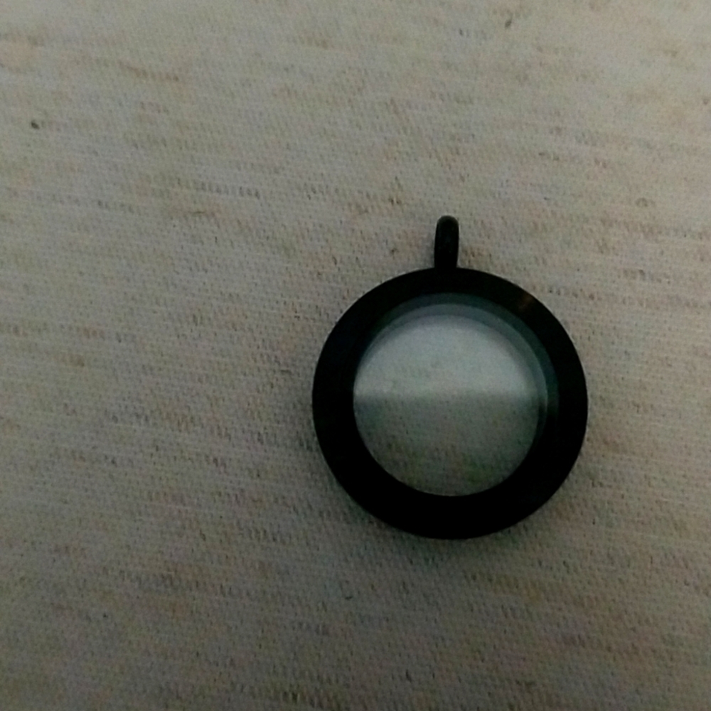 Med Black Hinge Locket